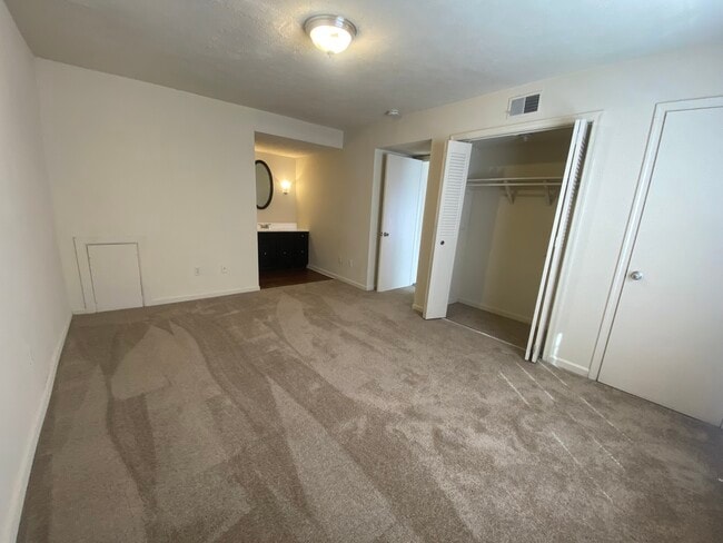 Bedroom and Bathroom Vanity - Nottingham