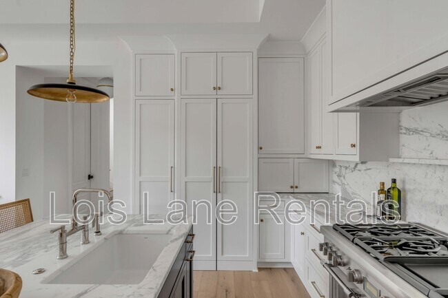Building Photo - 507 McCants Dr