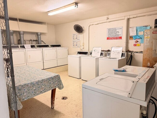 Building Photo - Two-bedroom apartment for rent in Margate