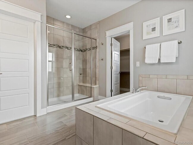 Building Photo - 5402 Uinta Way