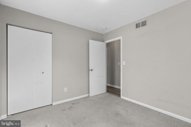 Building Photo - 8221 Millfield Ct