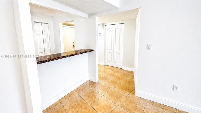 Building Photo - 4255 N University Dr