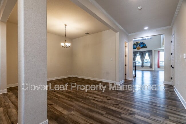 Building Photo - 908 Sussex Cove