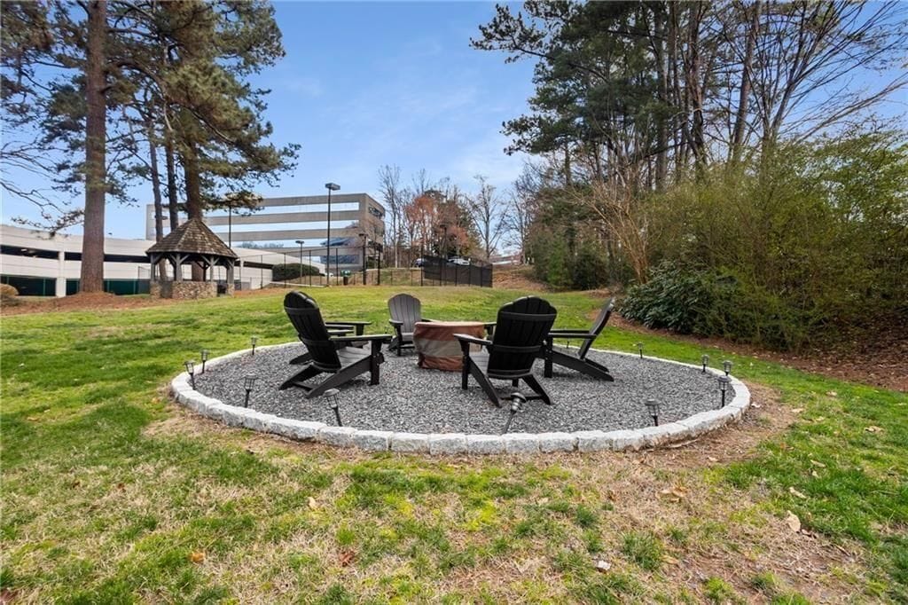 Building Photo - 3530 Piedmont Rd NE