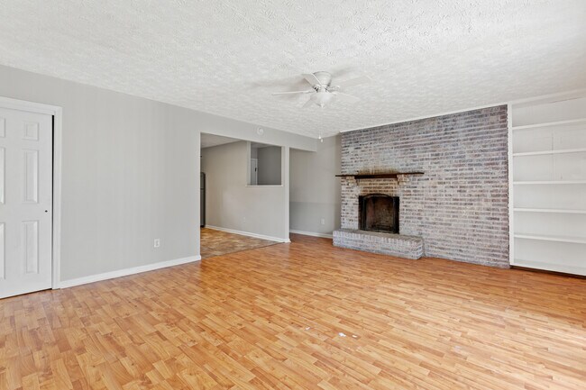 Building Photo - 1200 Tishoff Dr