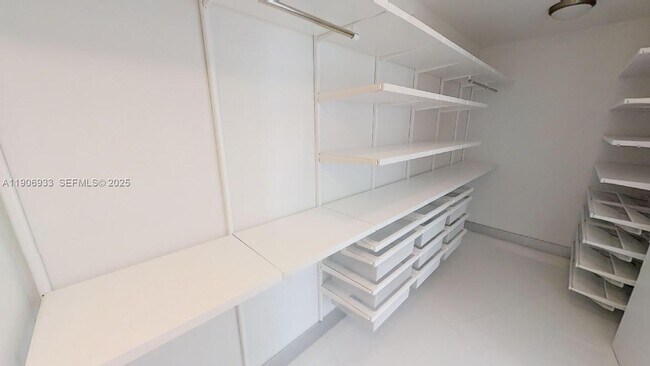 Building Photo - 18555 Collins Ave