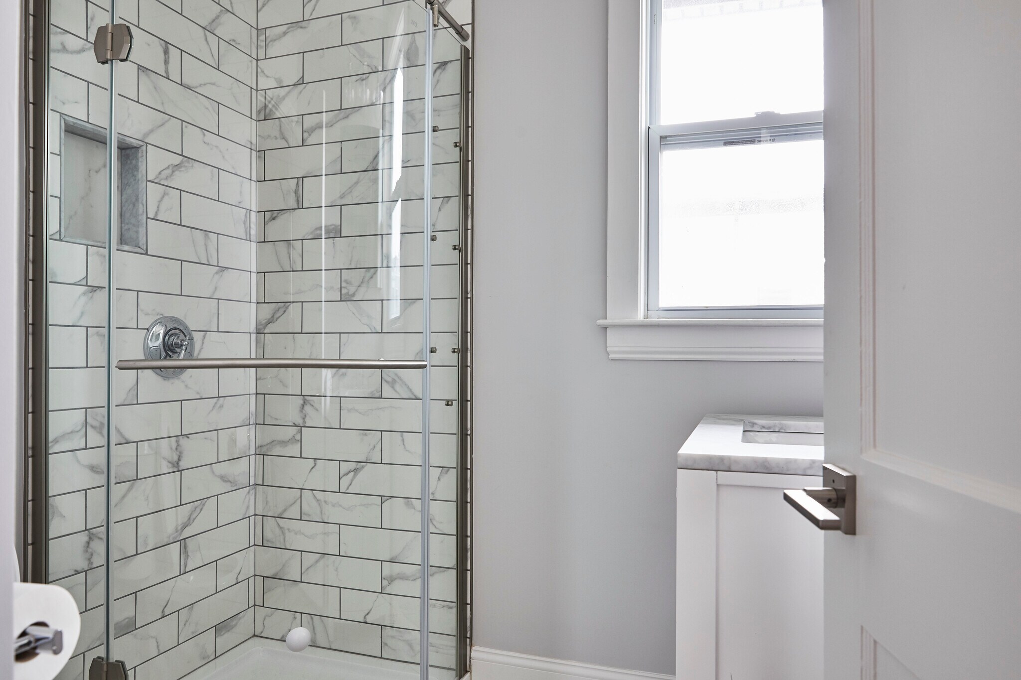 Building Photo - 52 Mansfield St