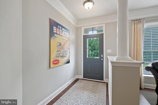 Building Photo - 10214 Nuthatch Dr