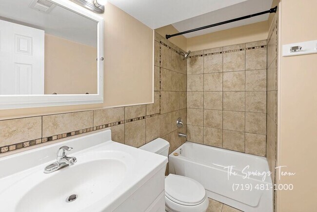 Building Photo - 5833 Bow River Dr