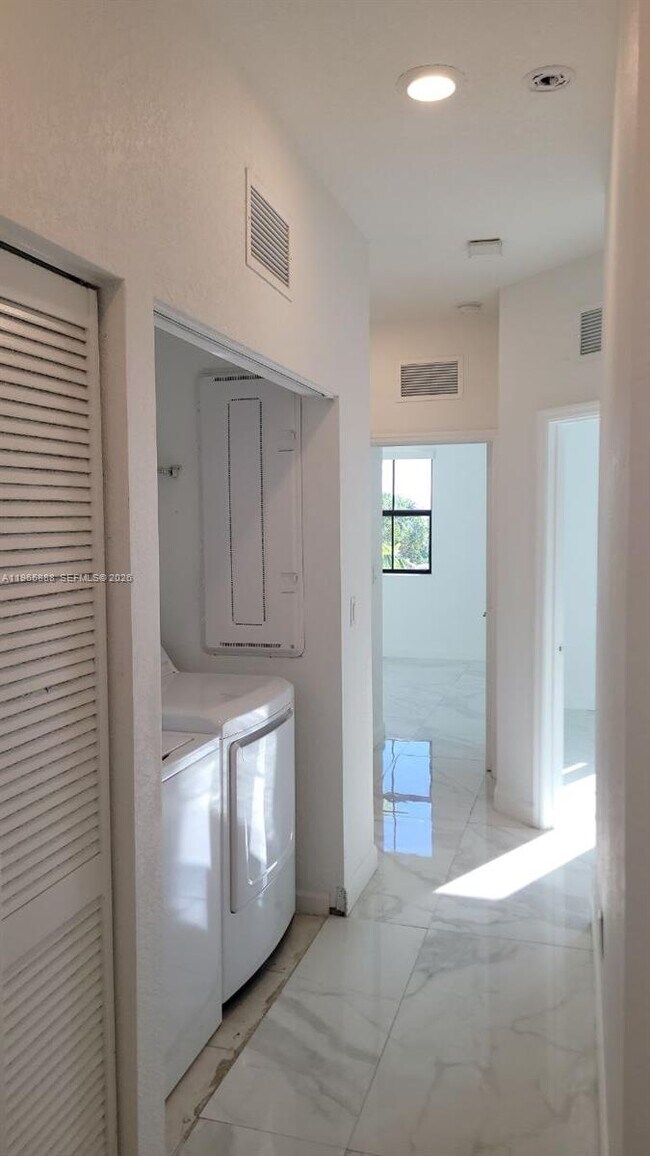 Building Photo - 22910 SW 127th Pl