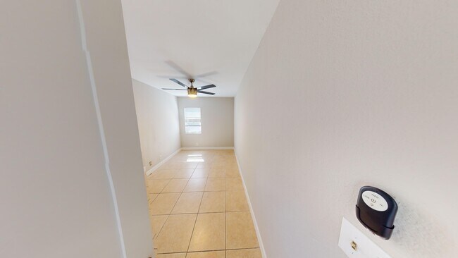 Building Photo - 6145 Mary Ln Dr