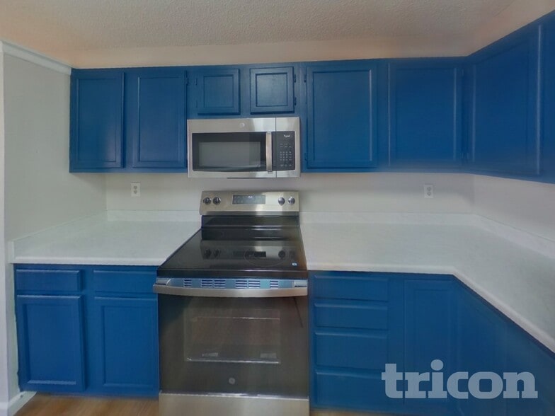 Building Photo - 4255 Pinal Ln