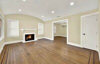 Building Photo - Beautifully Updated 3 Bed 2 Bath House in ...