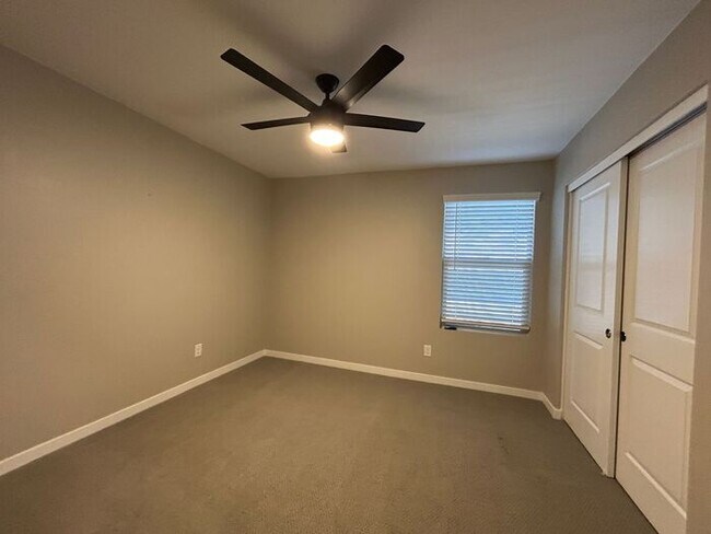 Building Photo - 4473 Suncup Dr