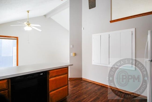 Building Photo - Comfortable and Cozy 3 Bedroom/2 Bath Home| $500 off the Deposit