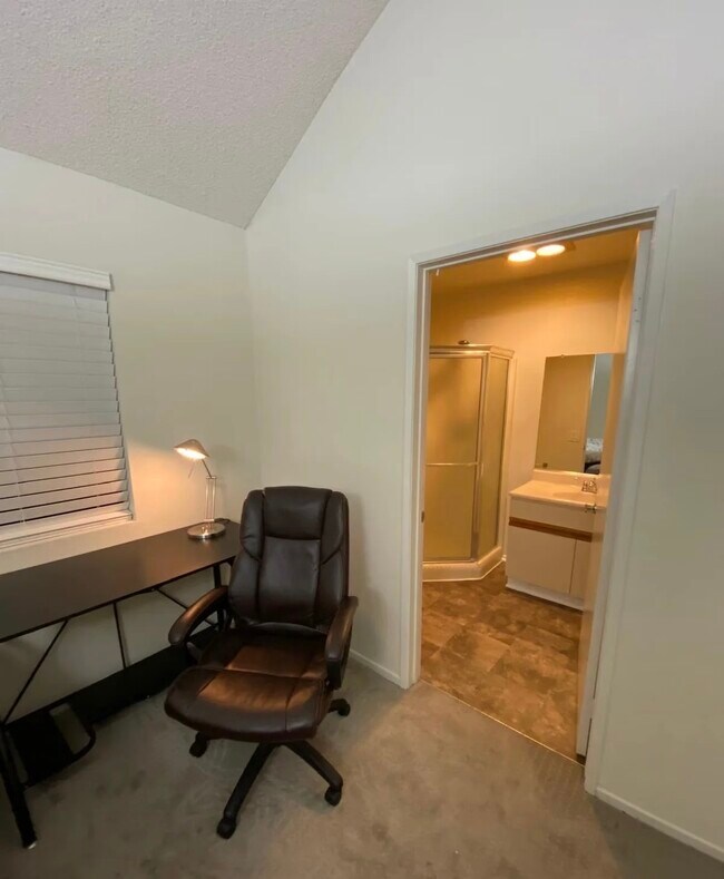 Building Photo - 1810 Federal Ave