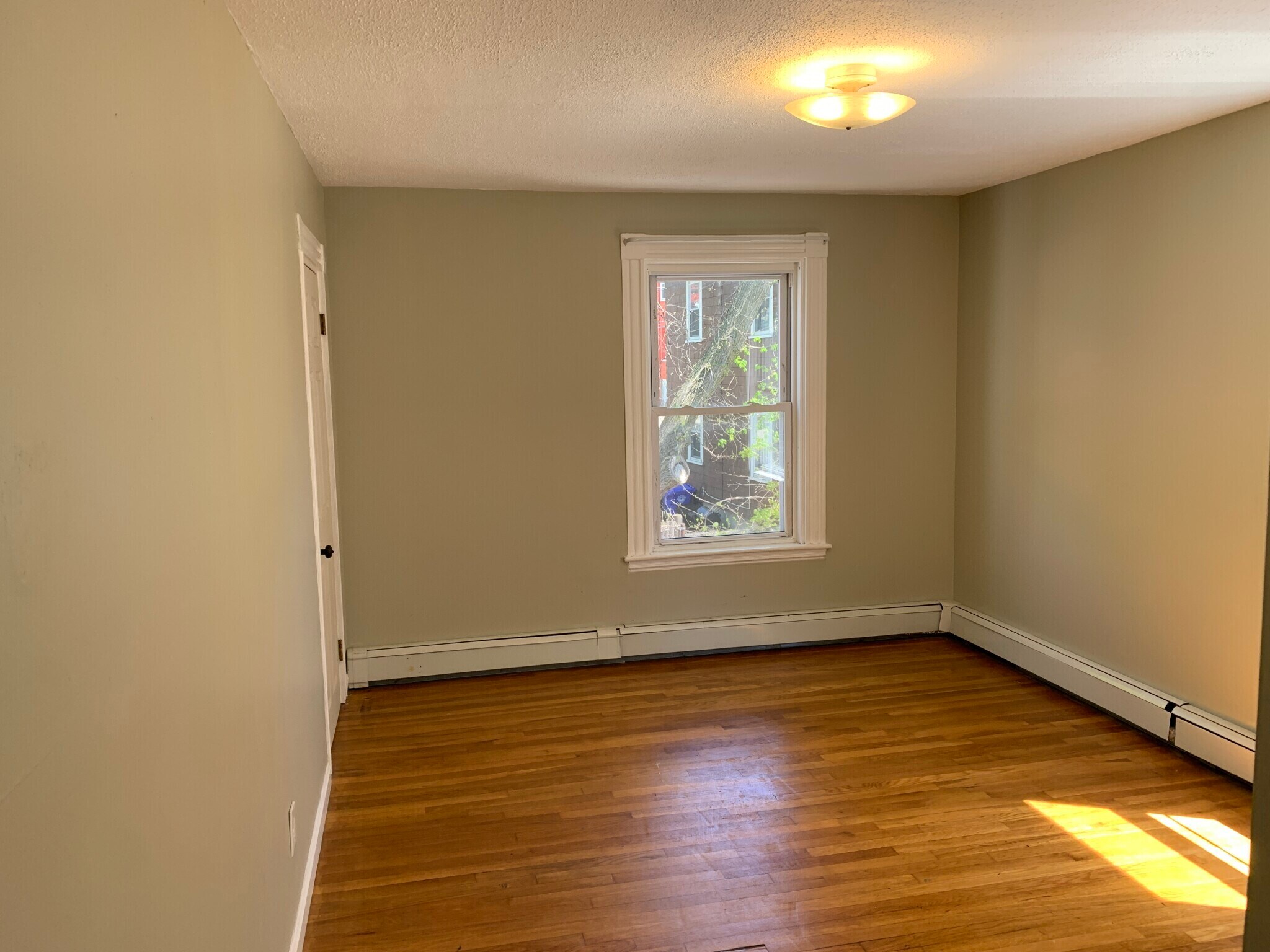 Building Photo - 7 High Street Pl