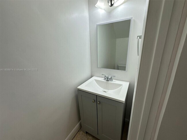 Building Photo - 680 NW 82nd Pl