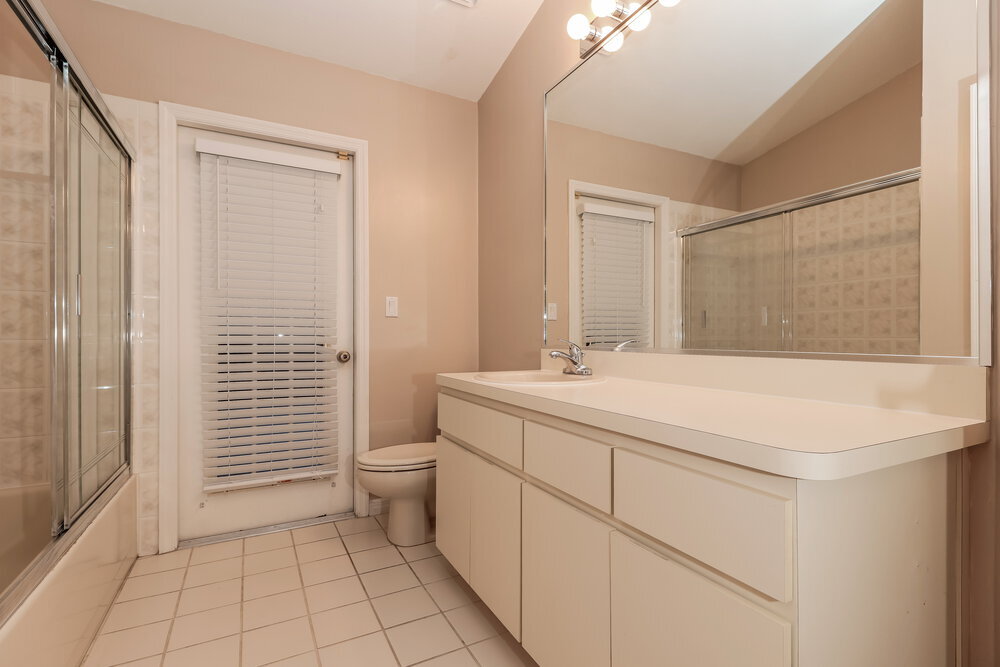Building Photo - 9142 Buena Mesa Dr