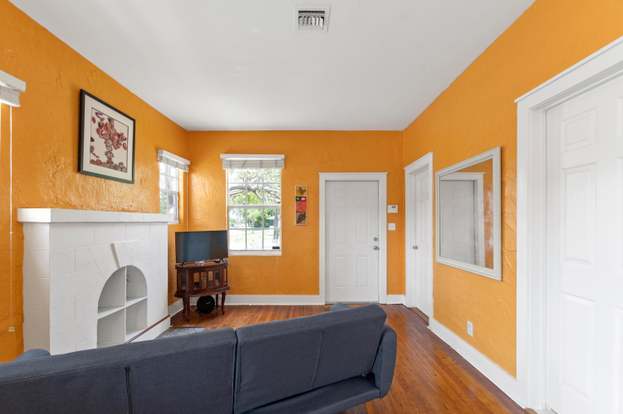 Building Photo - 646 33rd St