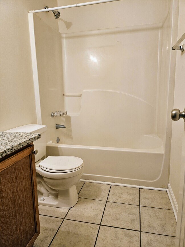 Building Photo - 1151 Hunter Trail