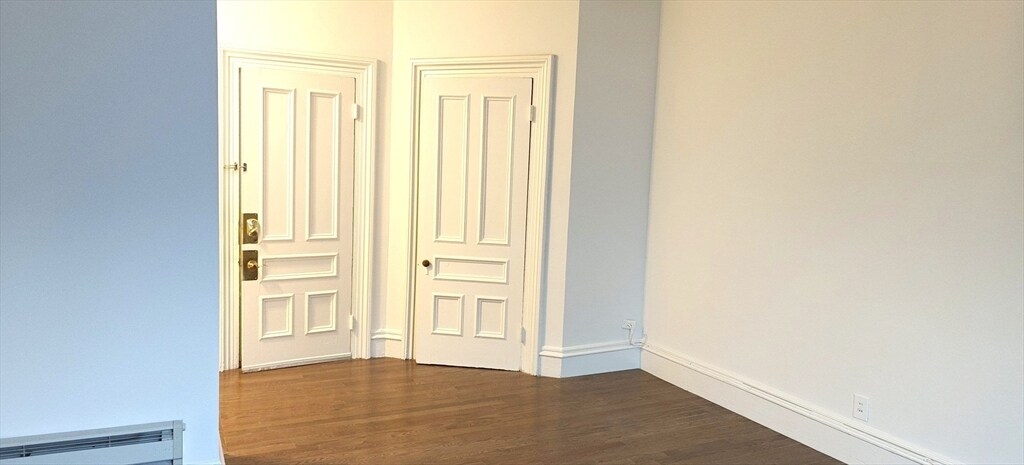 Building Photo - 279 Beacon St