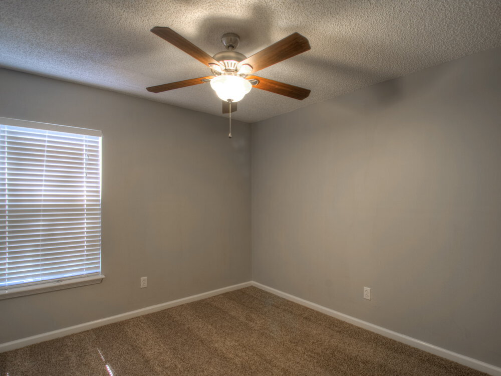 Building Photo - 12630 Richfield Blvd