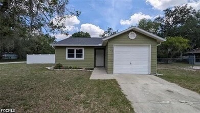 Building Photo - 2718 Lorraine Dr