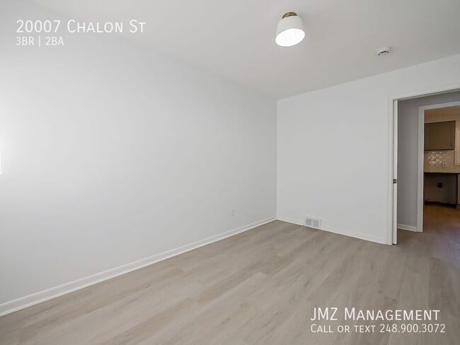 Building Photo - 20007 Chalon St