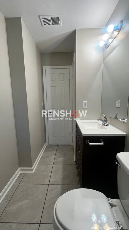 Building Photo - 3002 Elbert Cove