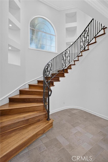 Building Photo - 717 Avenue A