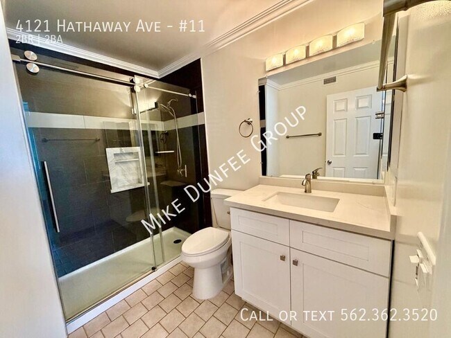 Building Photo - 4121 Hathaway Ave