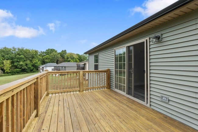 Building Photo - Charming 3 Bedroom, 2 Bathroom Home in Jac...