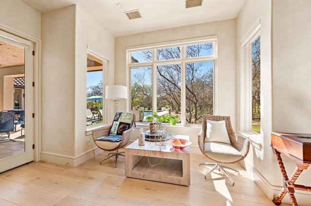 Building Photo - 170 Jellico Cir W