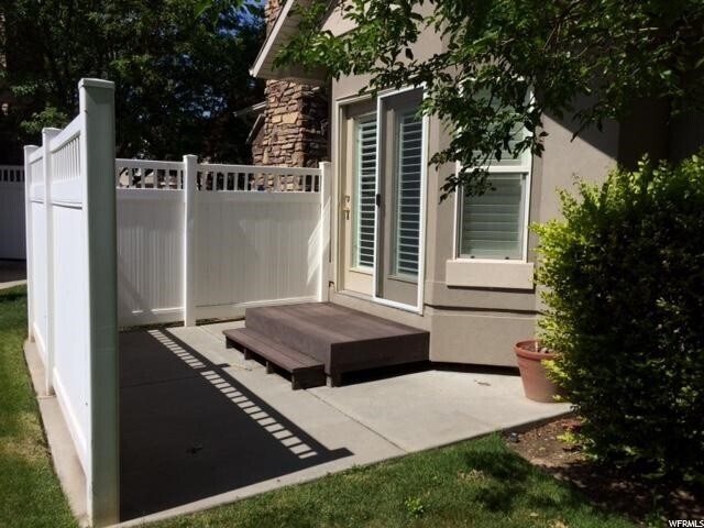 Building Photo - 717 S Clearwater Ct
