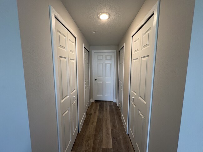 Building Photo - 4424 S Texas Ave