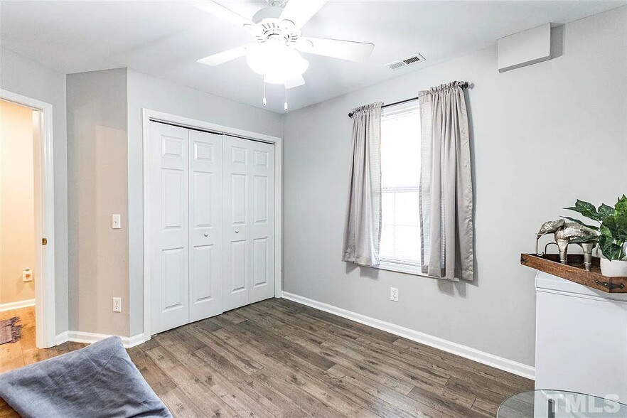 Bedroom 3 - 1950 Trailwood Heights Ln