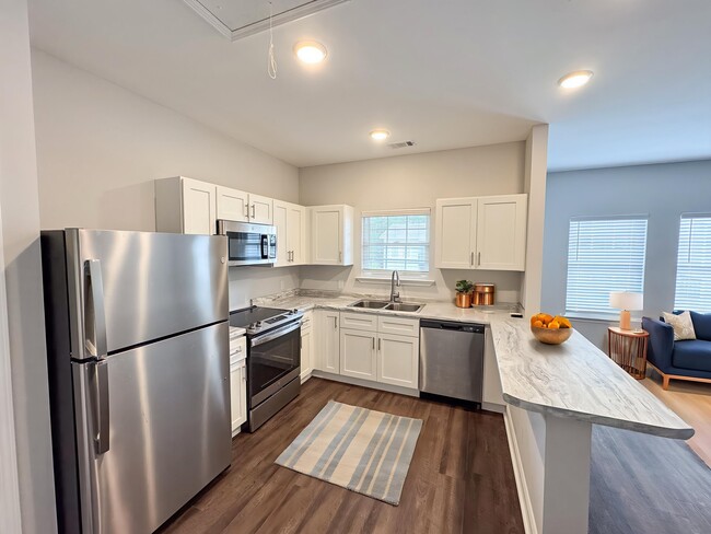 Building Photo - 130 Briarwood Rd