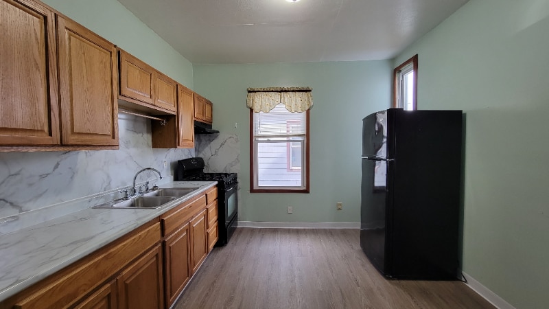 Building Photo - 1918 Hughitt Ave