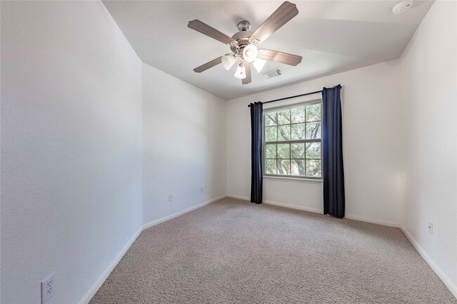 Building Photo - 13907 Bonnetbriar Ln