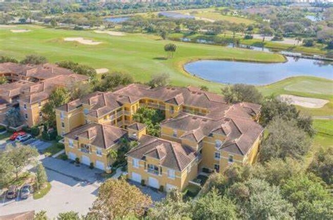 Building Photo - Gorgeous two-bedroom Condo