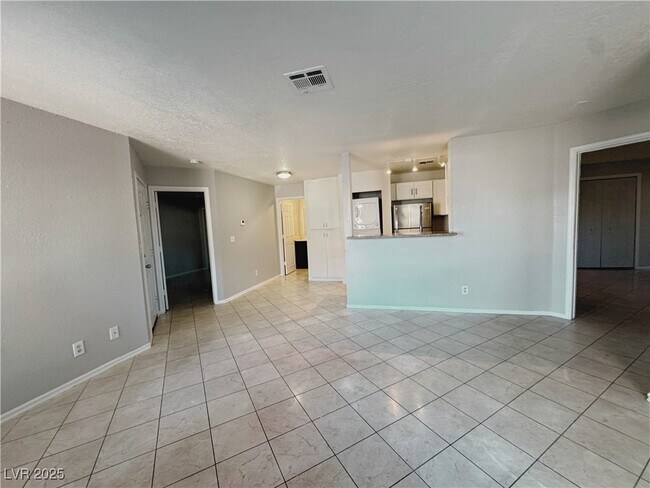 Building Photo - 3604 Di Salvo Dr