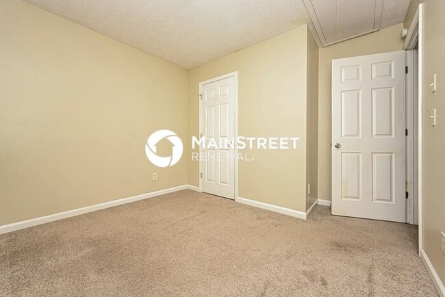 Building Photo - 3 Bedroom Pet-Friendly Home in Decatur, GA with Main Street Renewal