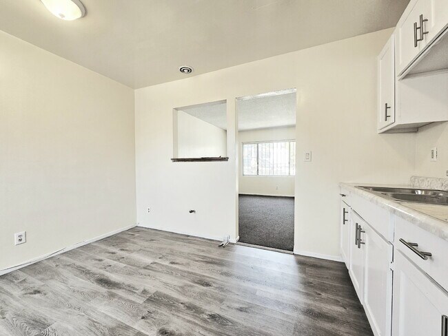 Building Photo - Spacious 2-Bedroom Home with Large Yard!!!