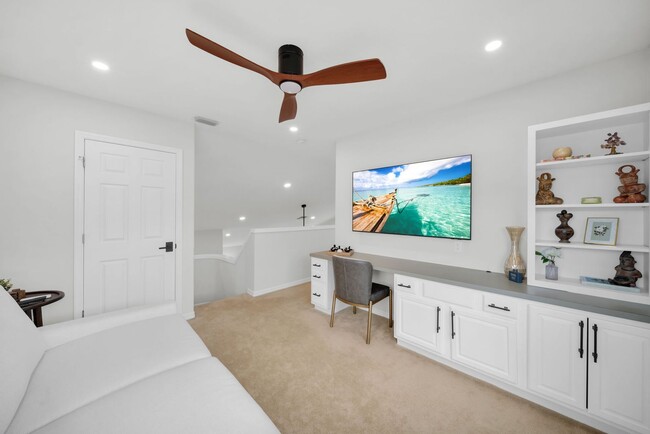 Building Photo - Fully Furnished 3 beds 3 bath Annual Rental with Private Heated Pool in Ventura Pelican Marsh