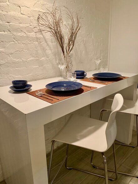 Additional Dining Area - 1612 3rd St NW