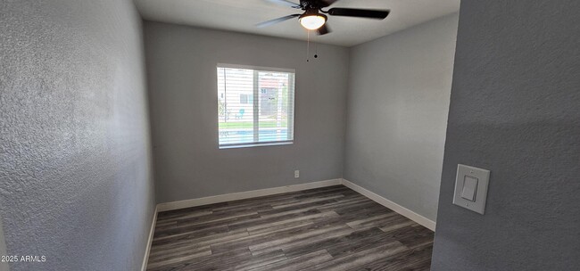 Building Photo - 642 W Plata Ave