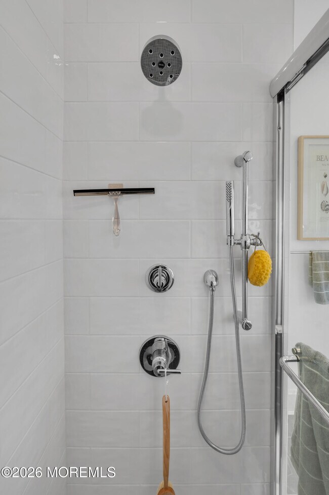 Building Photo - 29 4th Ave