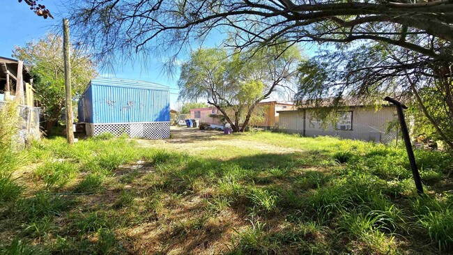 Building Photo - 4528 La Cienega Ln