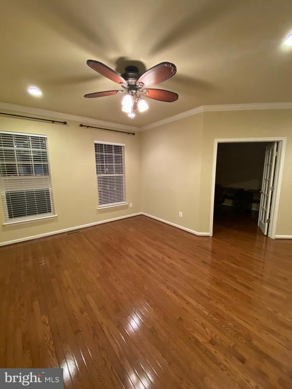 Building Photo - 104 Gretchen Ct